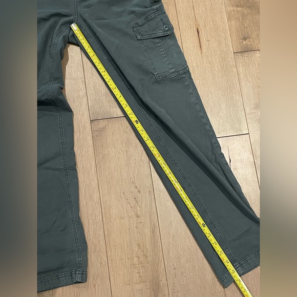 American Eagle Cargo Pants - size S / small. Sage green colour. - Picture 5 of 6